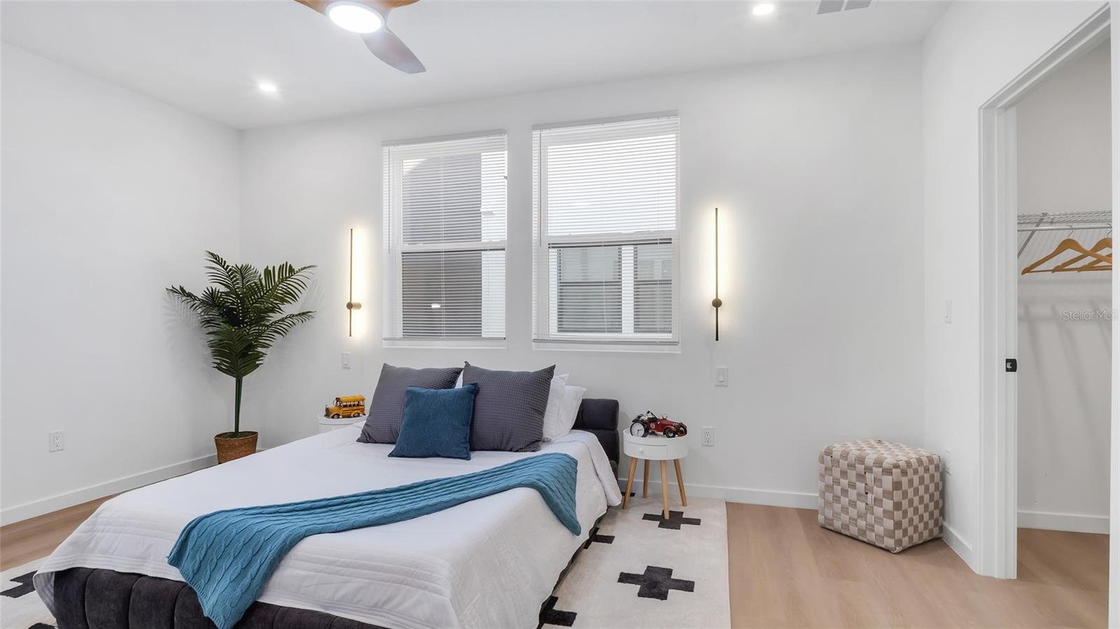 4TH STREET GARDENS - Residential