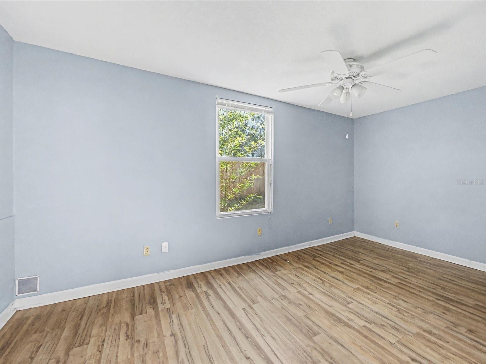 FOX RUN - Residential