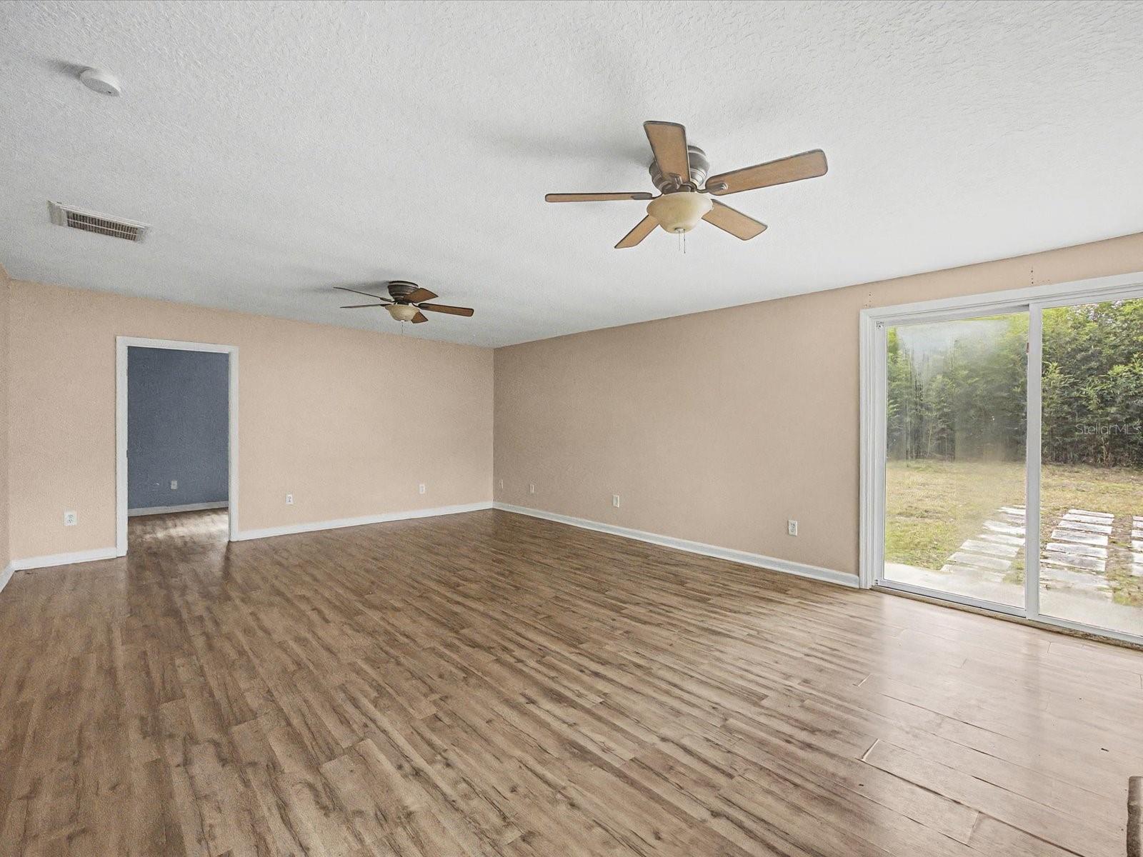 FOX RUN - Residential