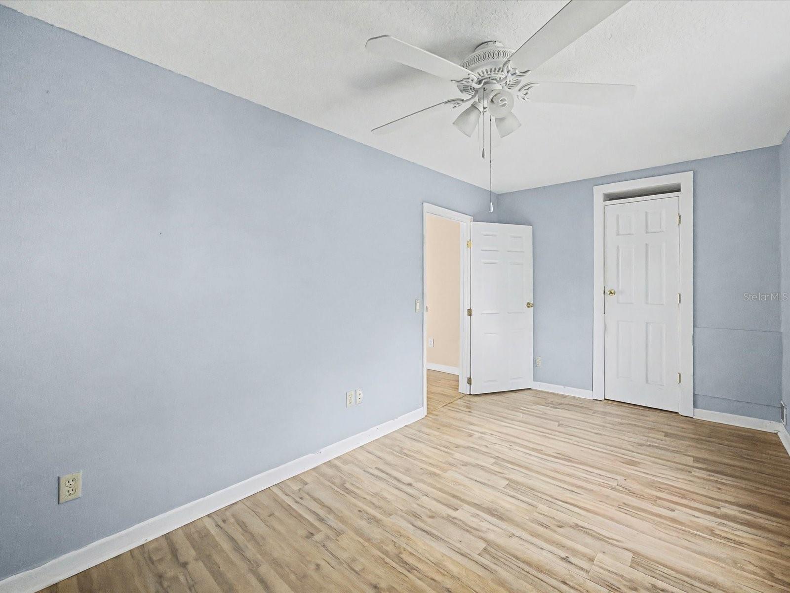 FOX RUN - Residential