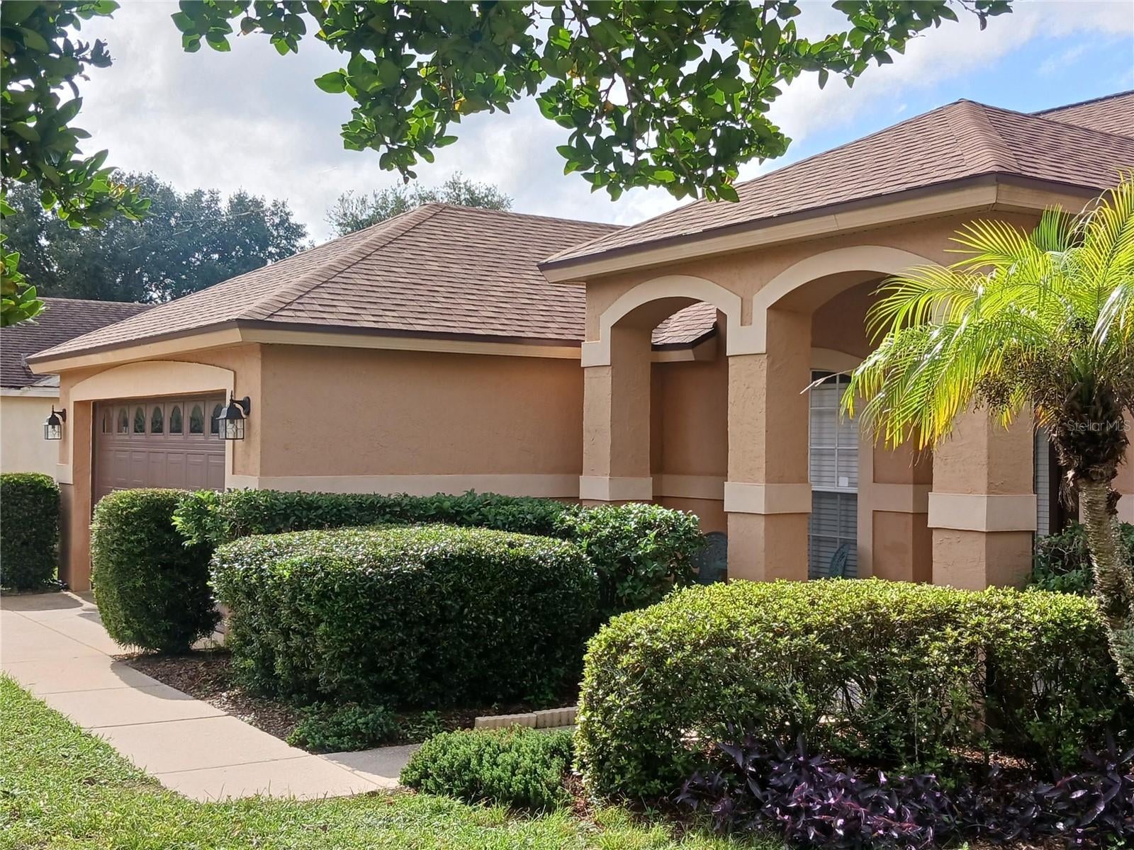 1811 NECTARINE TRAIL