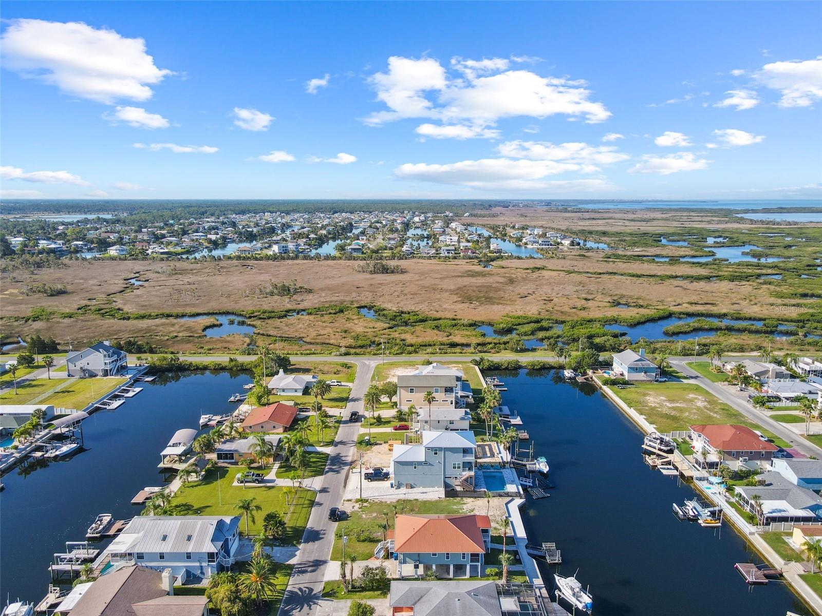 HERNANDO BEACH - Residential