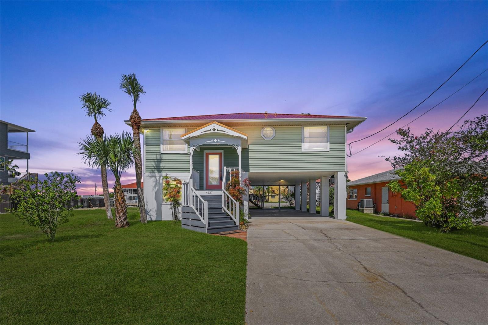 HERNANDO BEACH - Residential