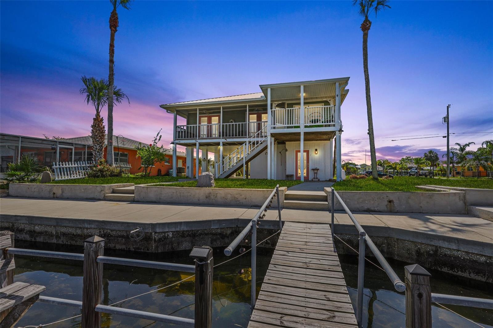 HERNANDO BEACH - Residential