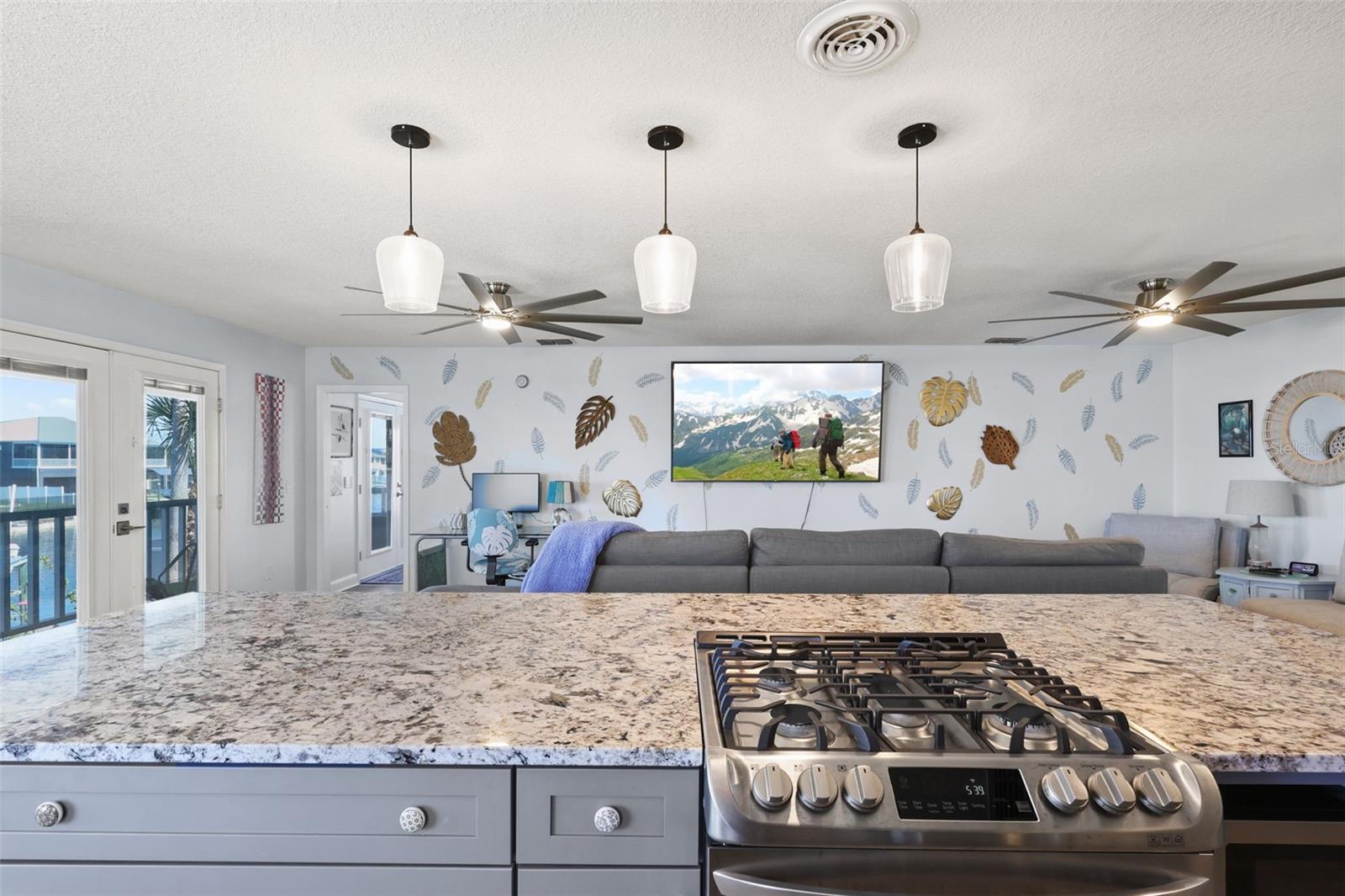 HERNANDO BEACH - Residential