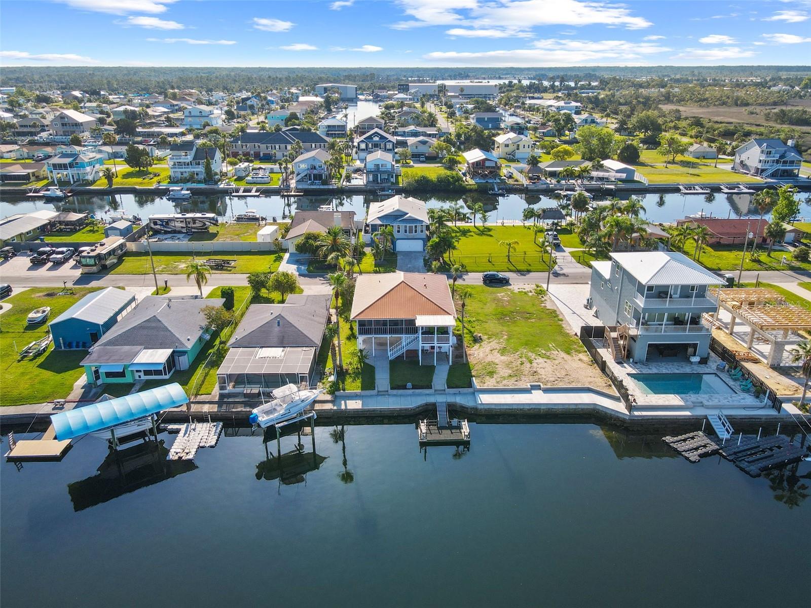 HERNANDO BEACH - Residential