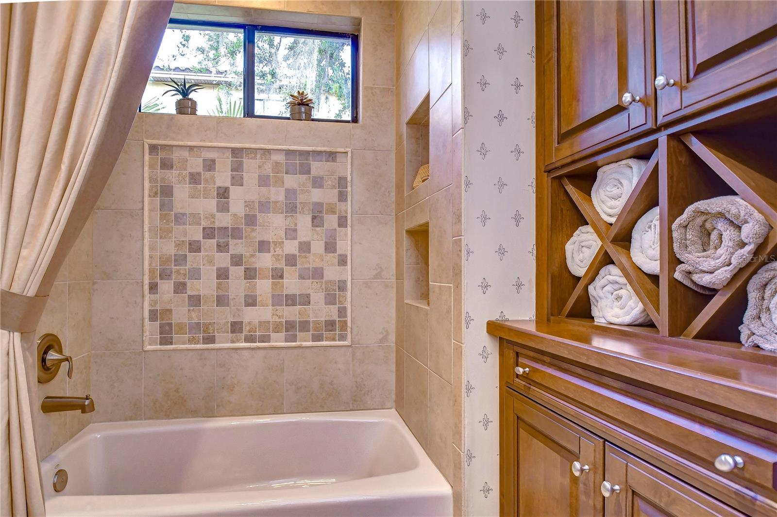 LADERA - Residential