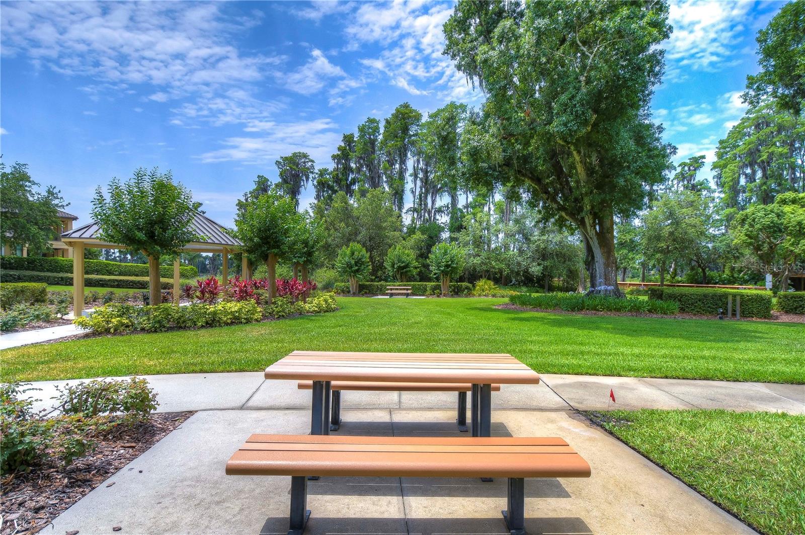 LADERA - Residential