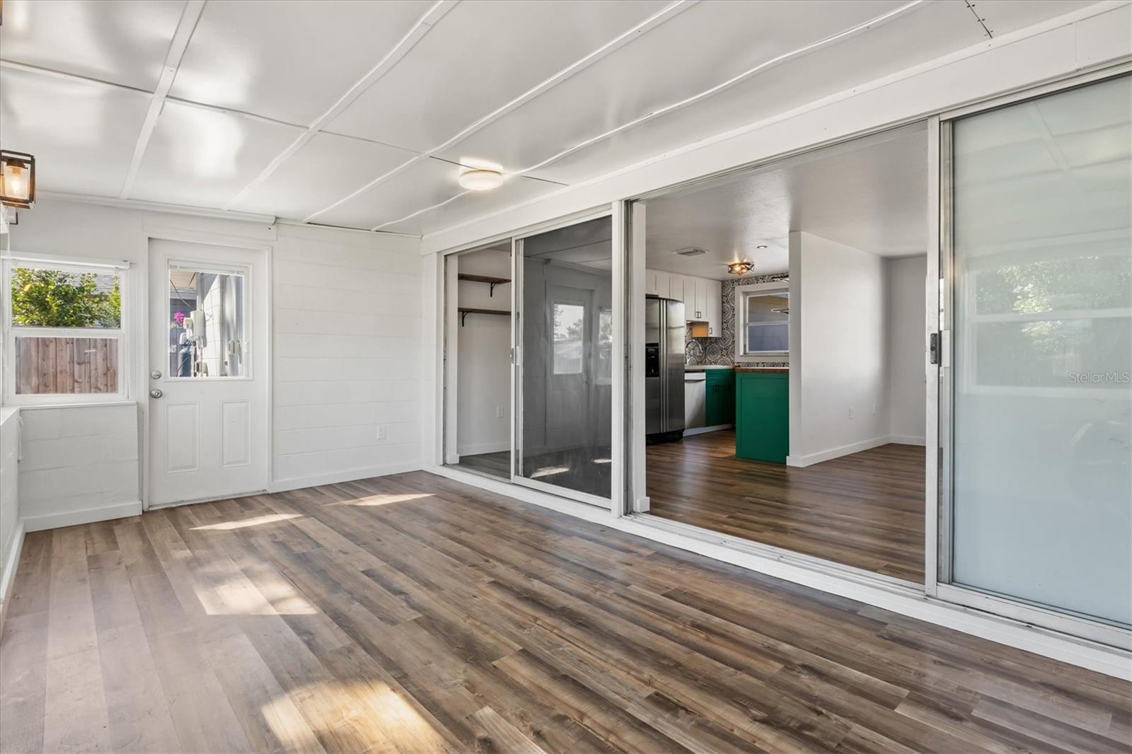 SUNSET BEACH - Residential