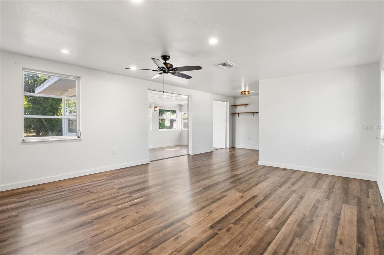 SUNSET BEACH - Residential