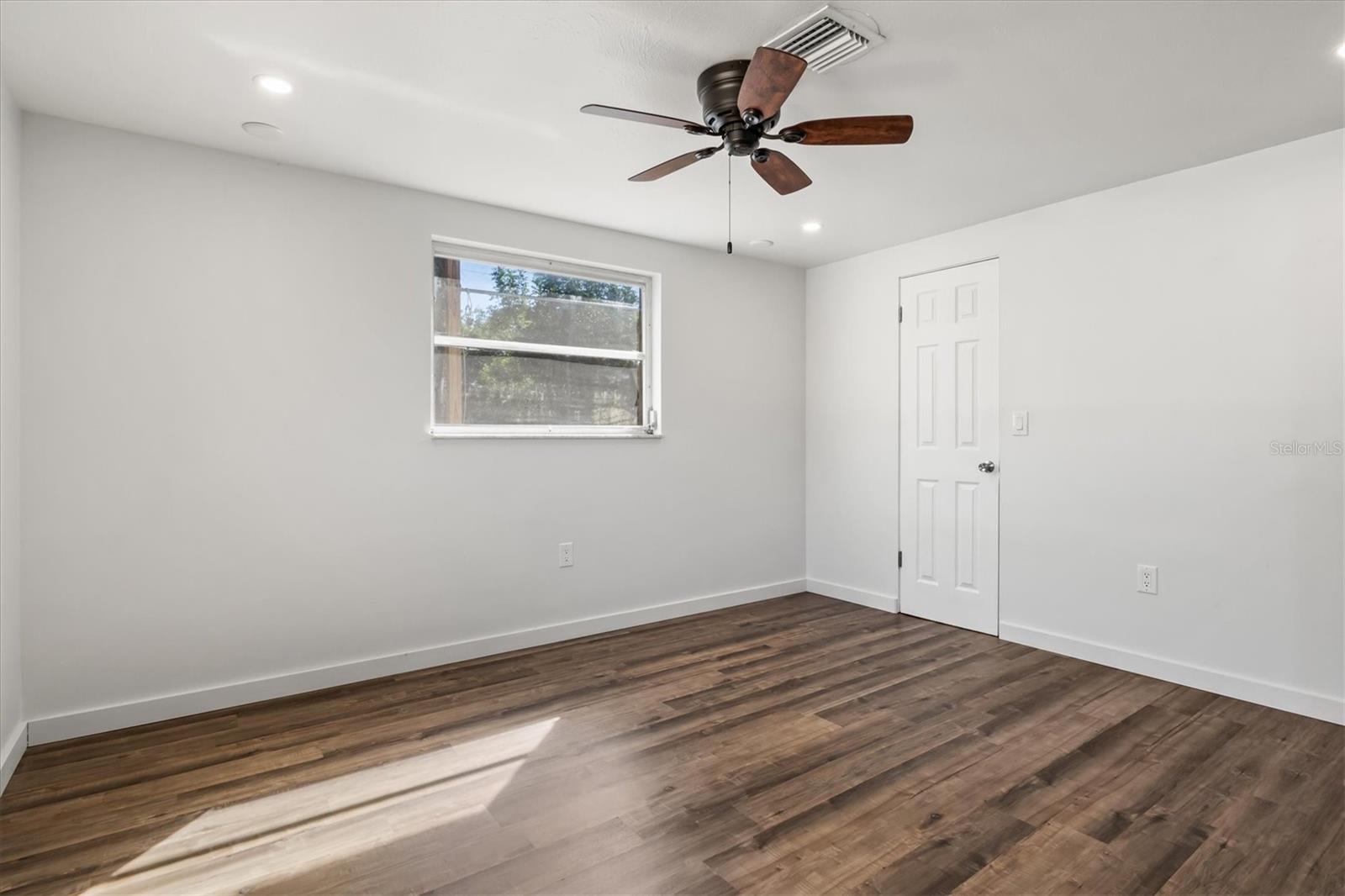 SUNSET BEACH - Residential