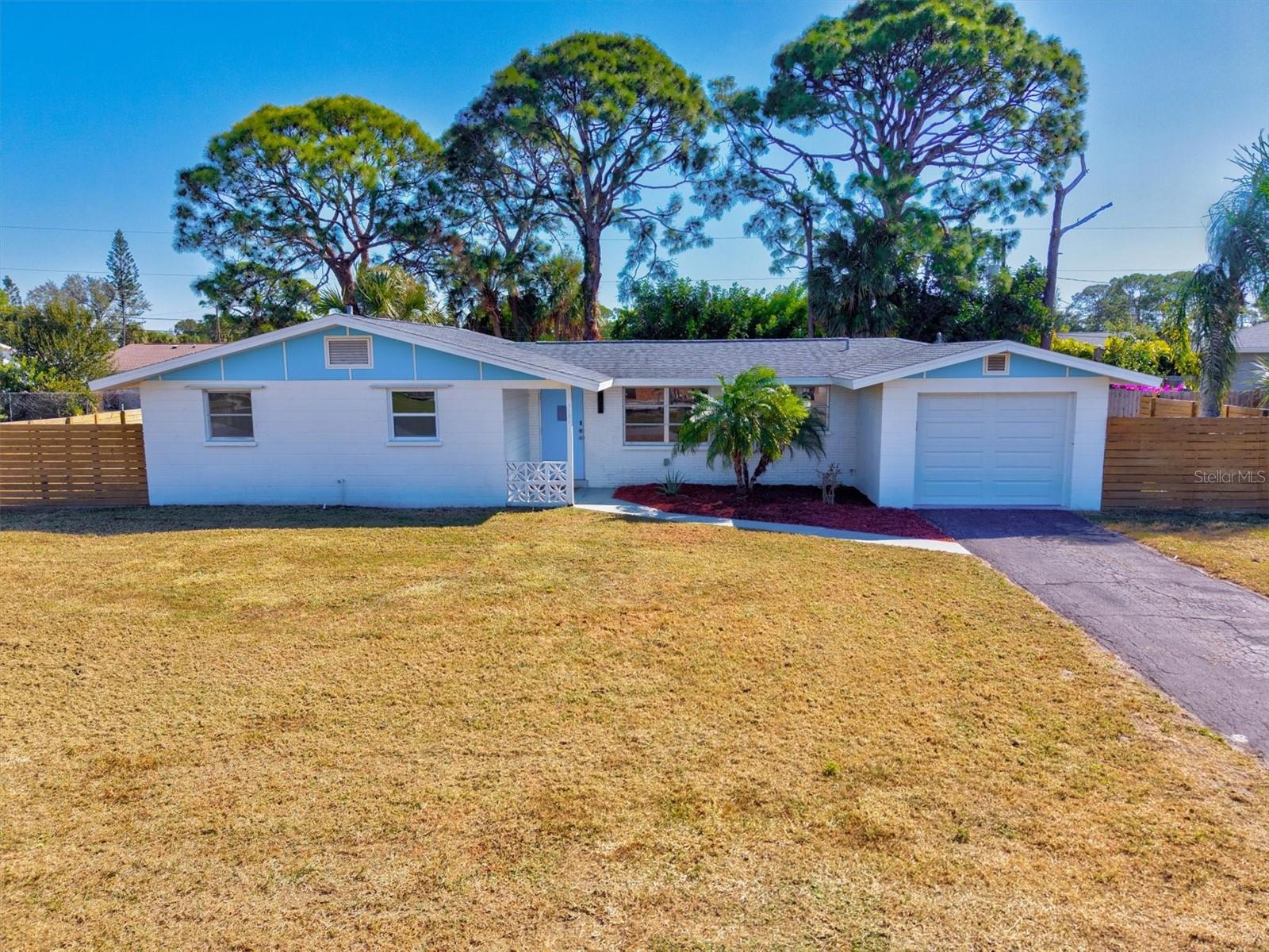 SUNSET BEACH - Residential