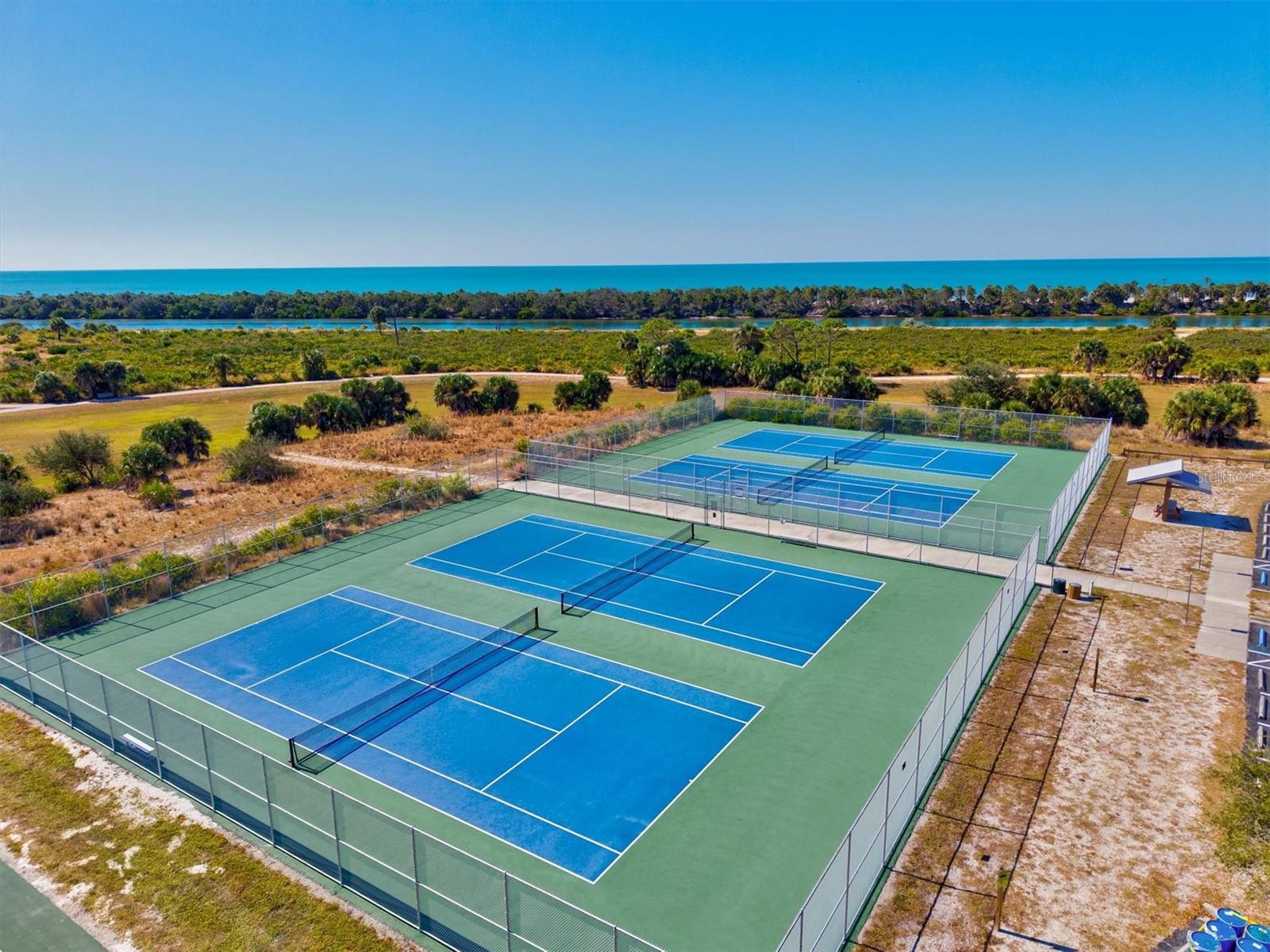 SUNSET BEACH - Residential