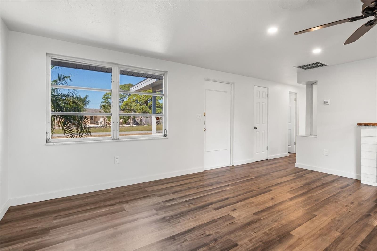 SUNSET BEACH - Residential