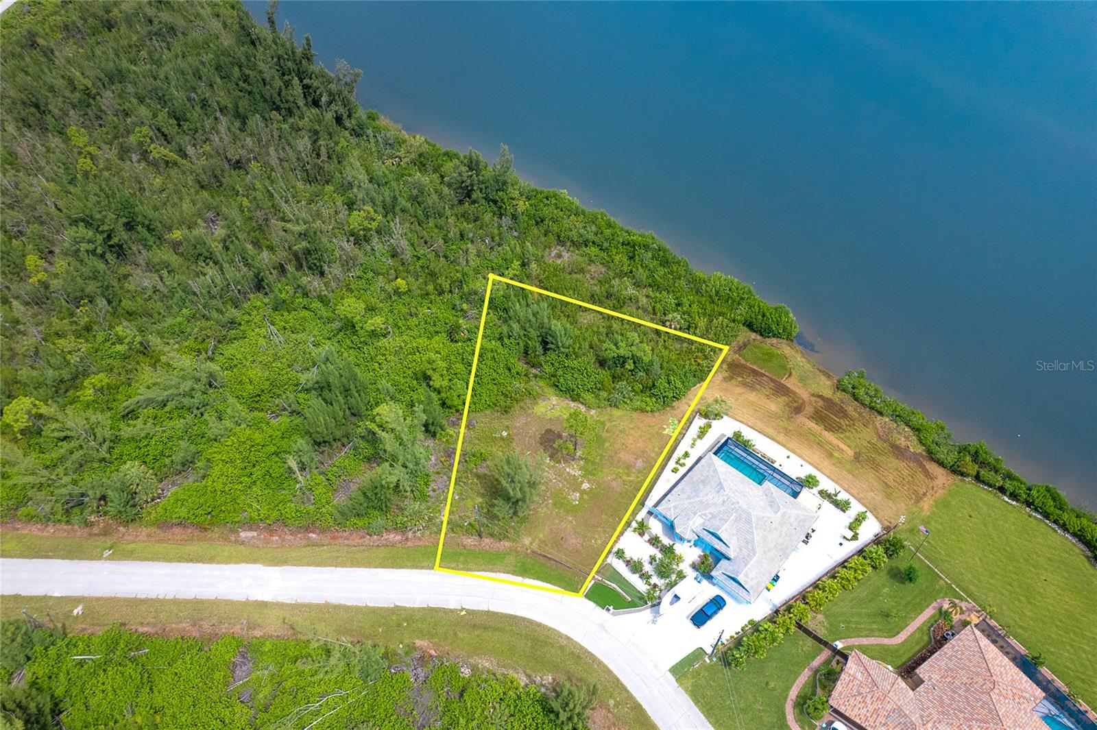 PORT CHARLOTTE SEC 94 01 - Land