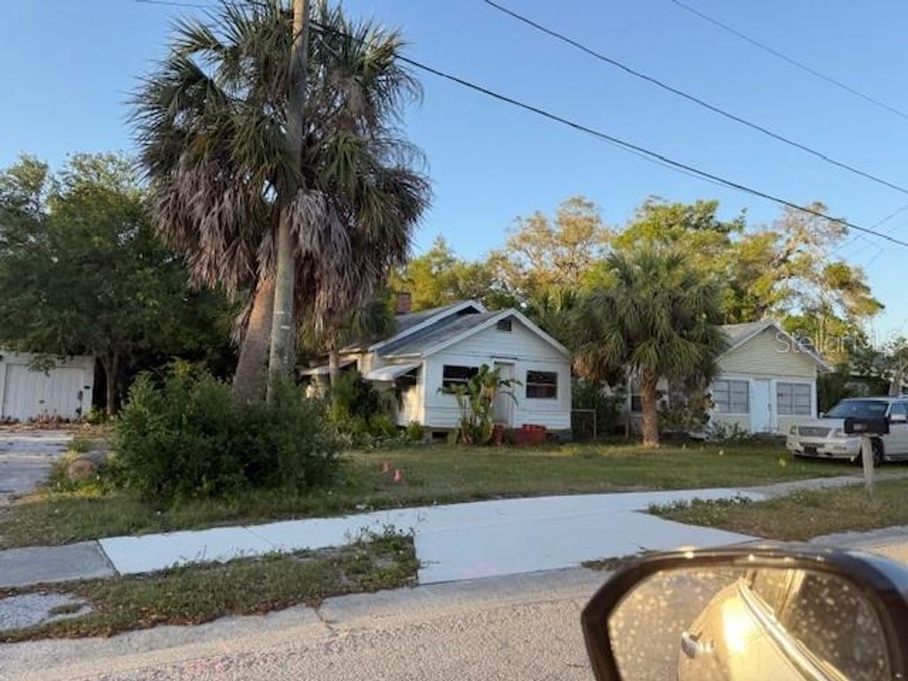 Photo of 1487 S Fort Harrison Avenue, Clearwater, FL 33756 (MLS # TB8382089)