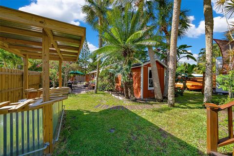 A home in LONGBOAT KEY