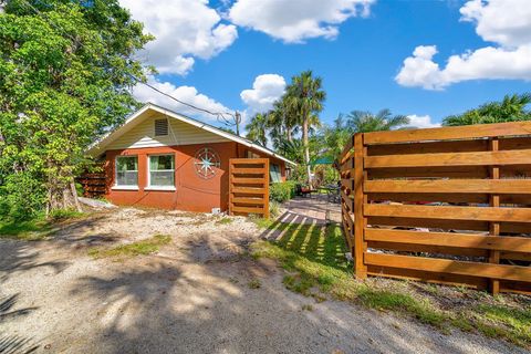 A home in LONGBOAT KEY