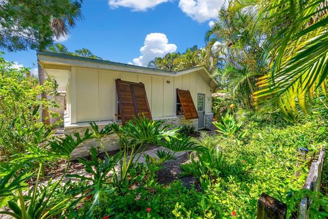 A home in LONGBOAT KEY