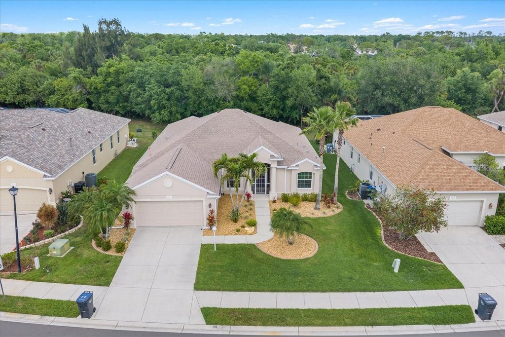 Photo of 6651 63rd Terrace E, Bradenton, FL 34203 (MLS # A4688821)