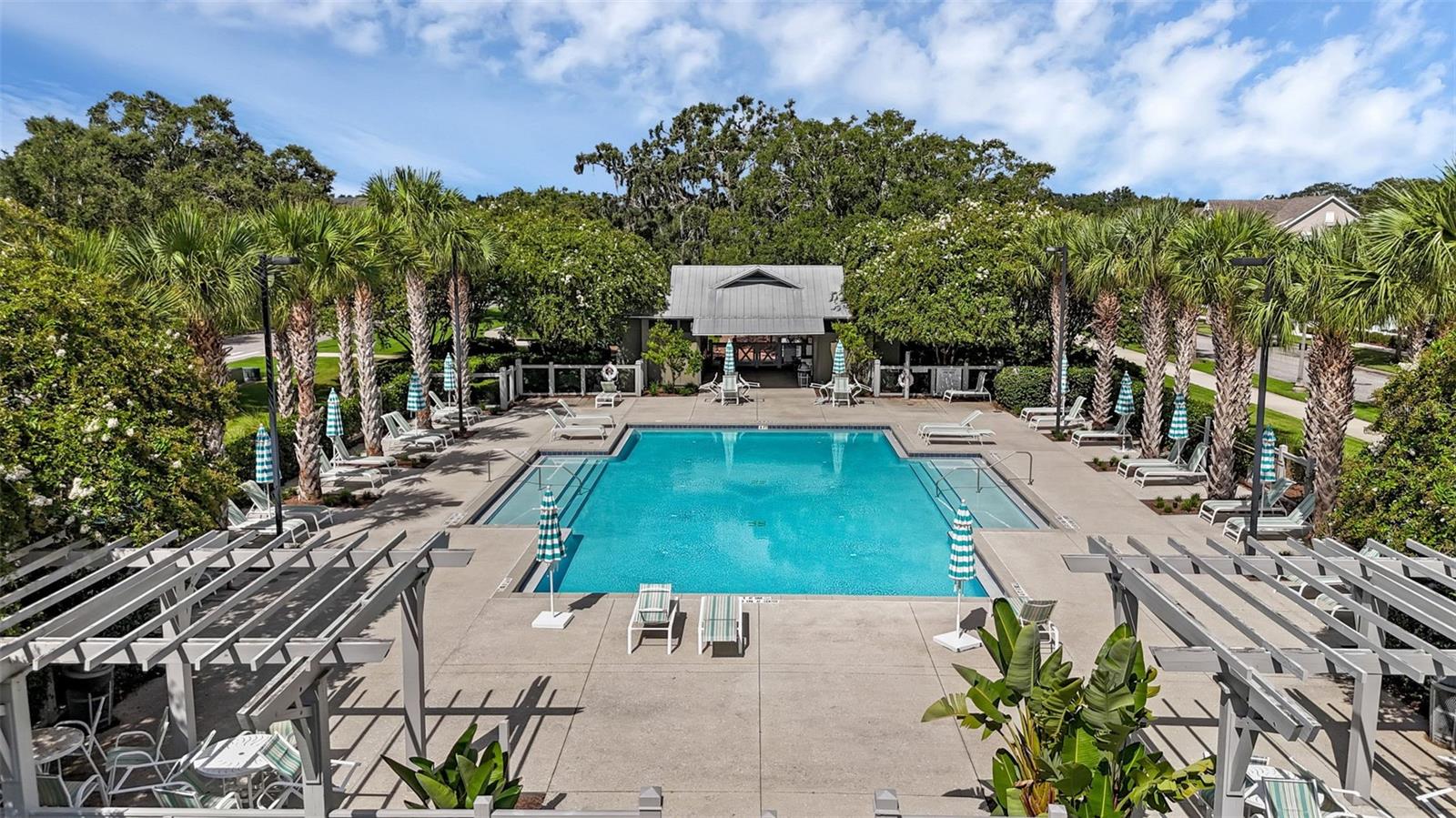 OAKLAND PARK - Residential