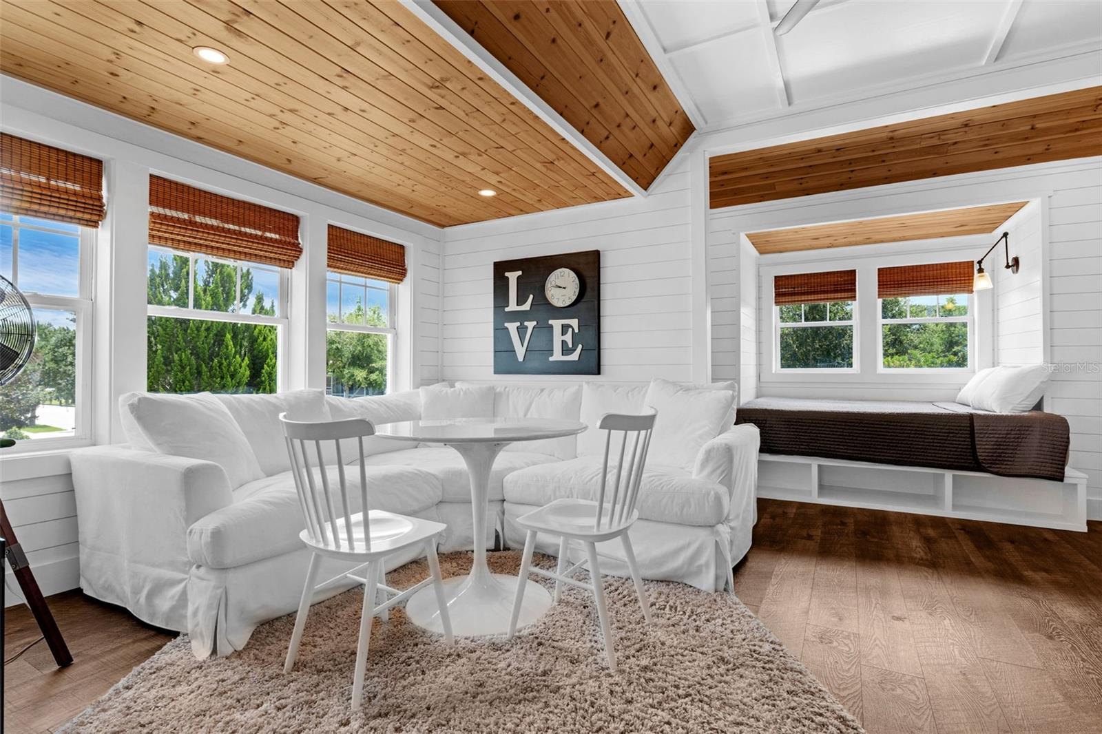 OAKLAND PARK - Residential