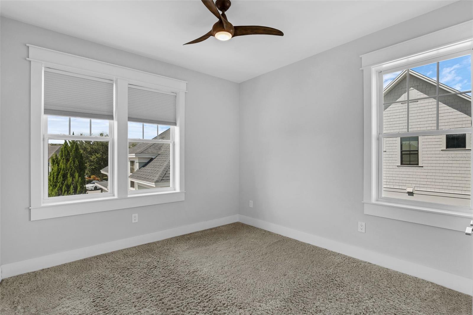 OAKLAND PARK - Residential