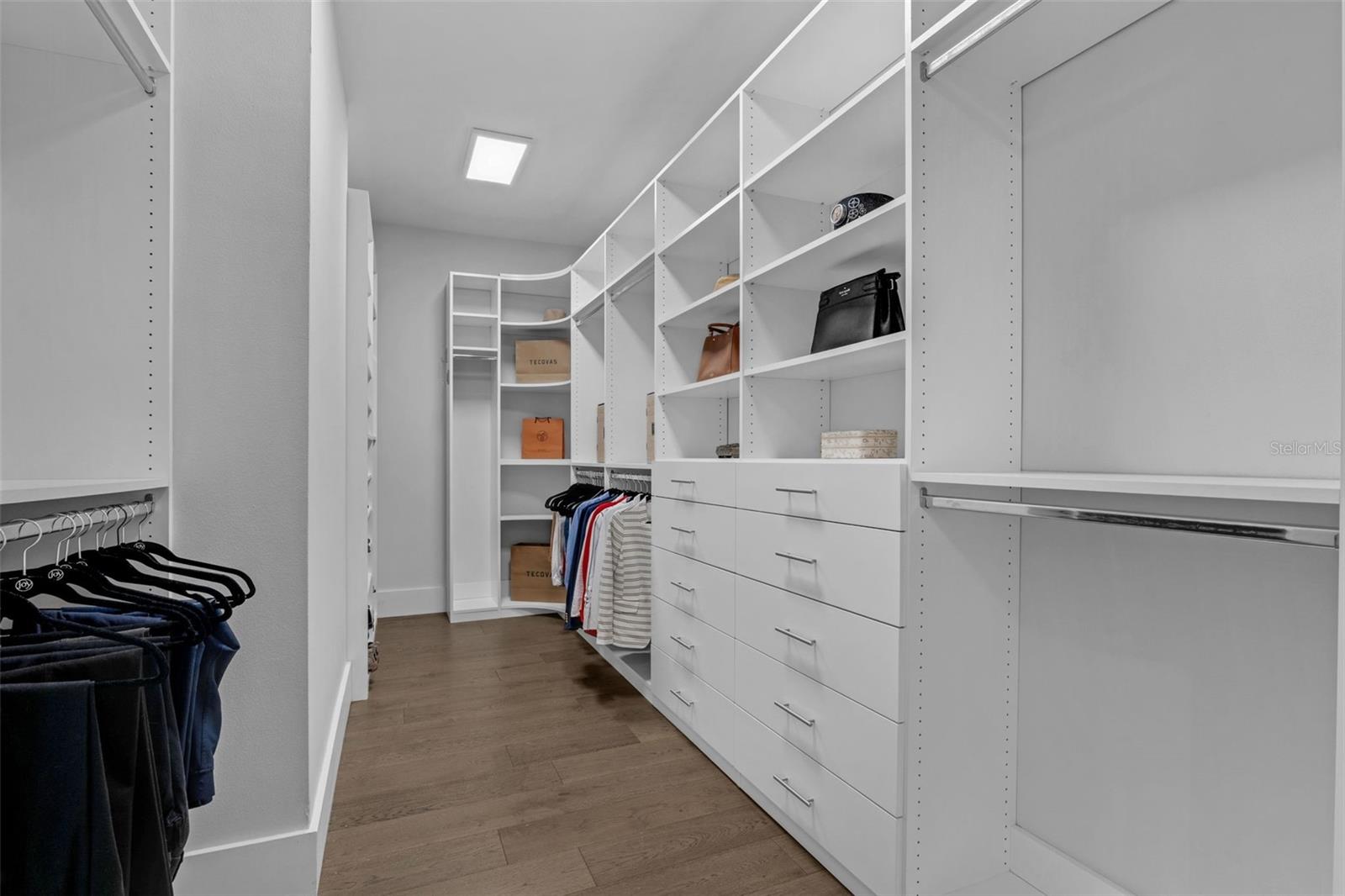 OAKLAND PARK - Residential