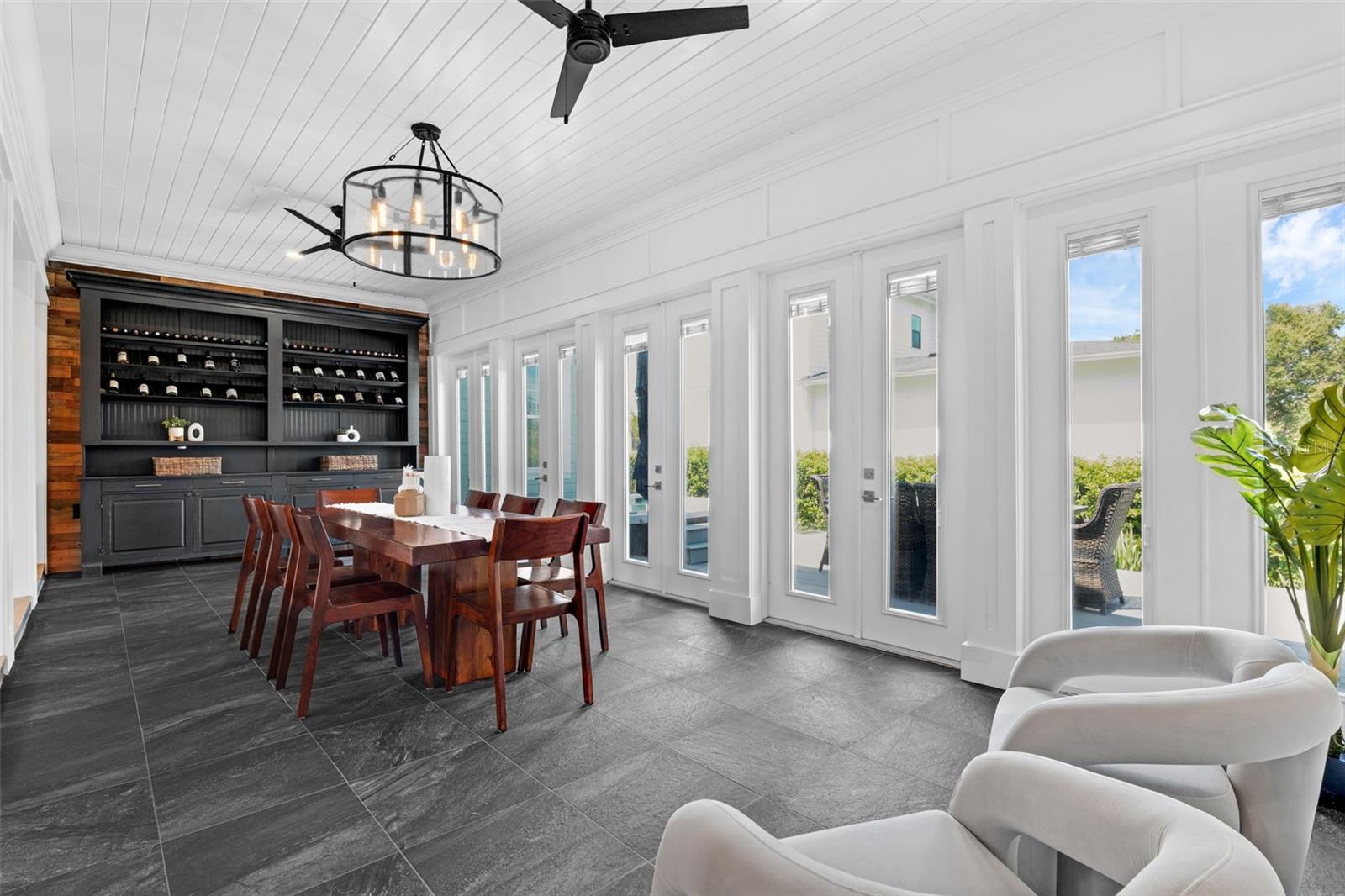 OAKLAND PARK - Residential