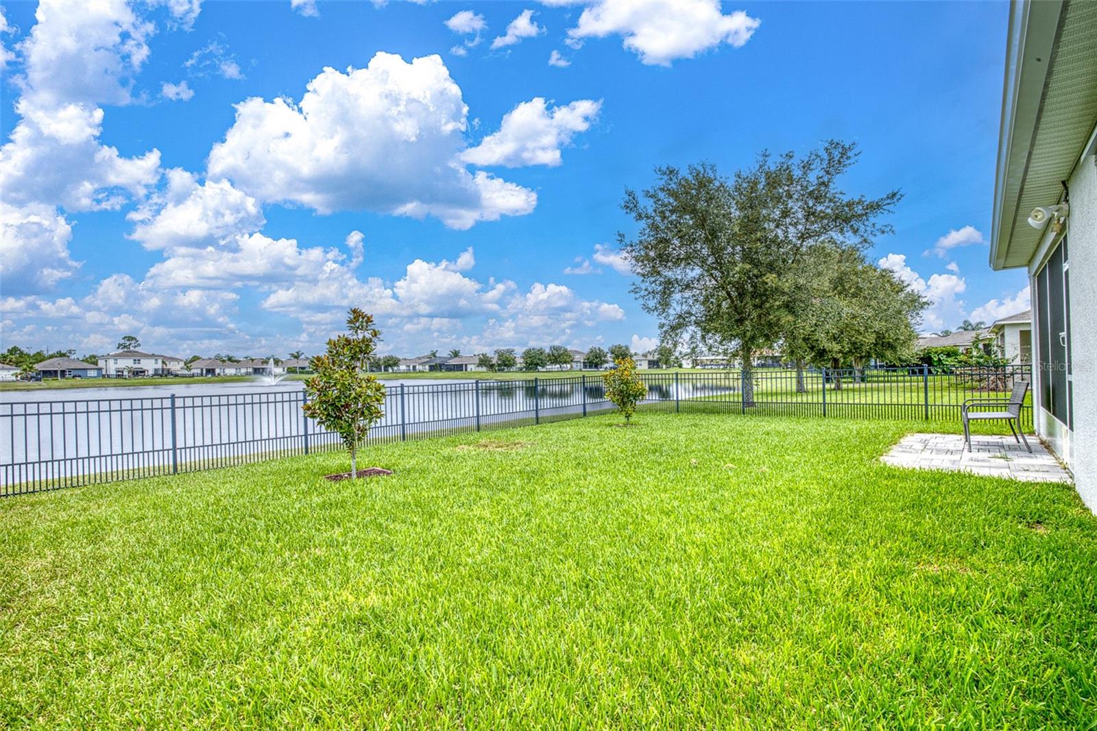 548 ARMOYAN WAY