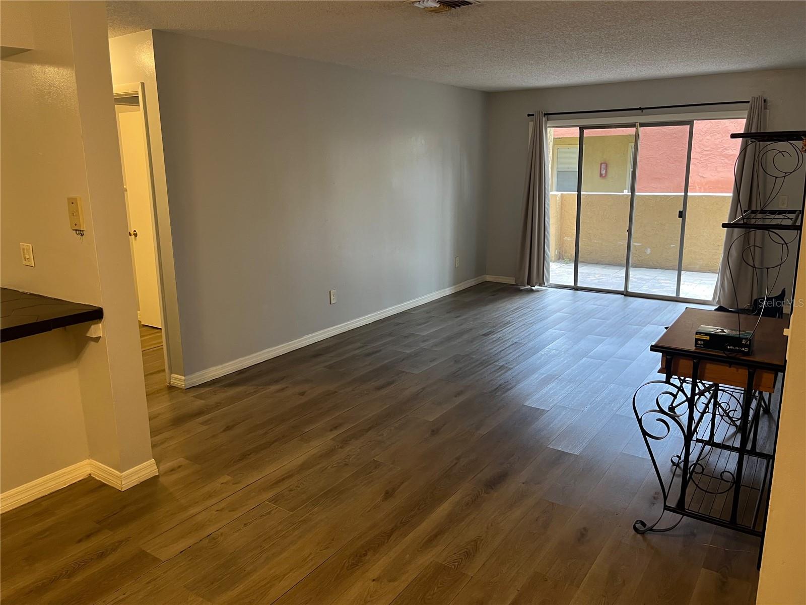 616 KENWICK CIRCLE 105
