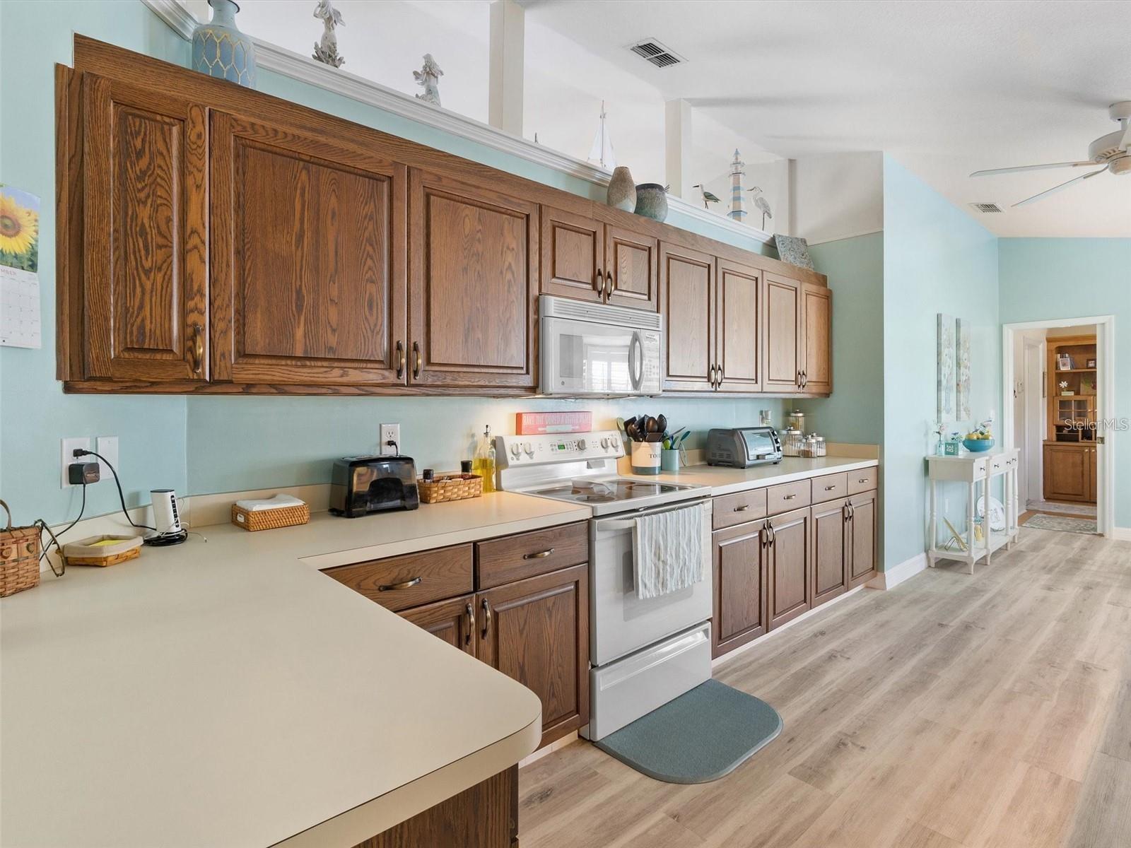 SPRUCE CREEK GOLF & CC - Residential