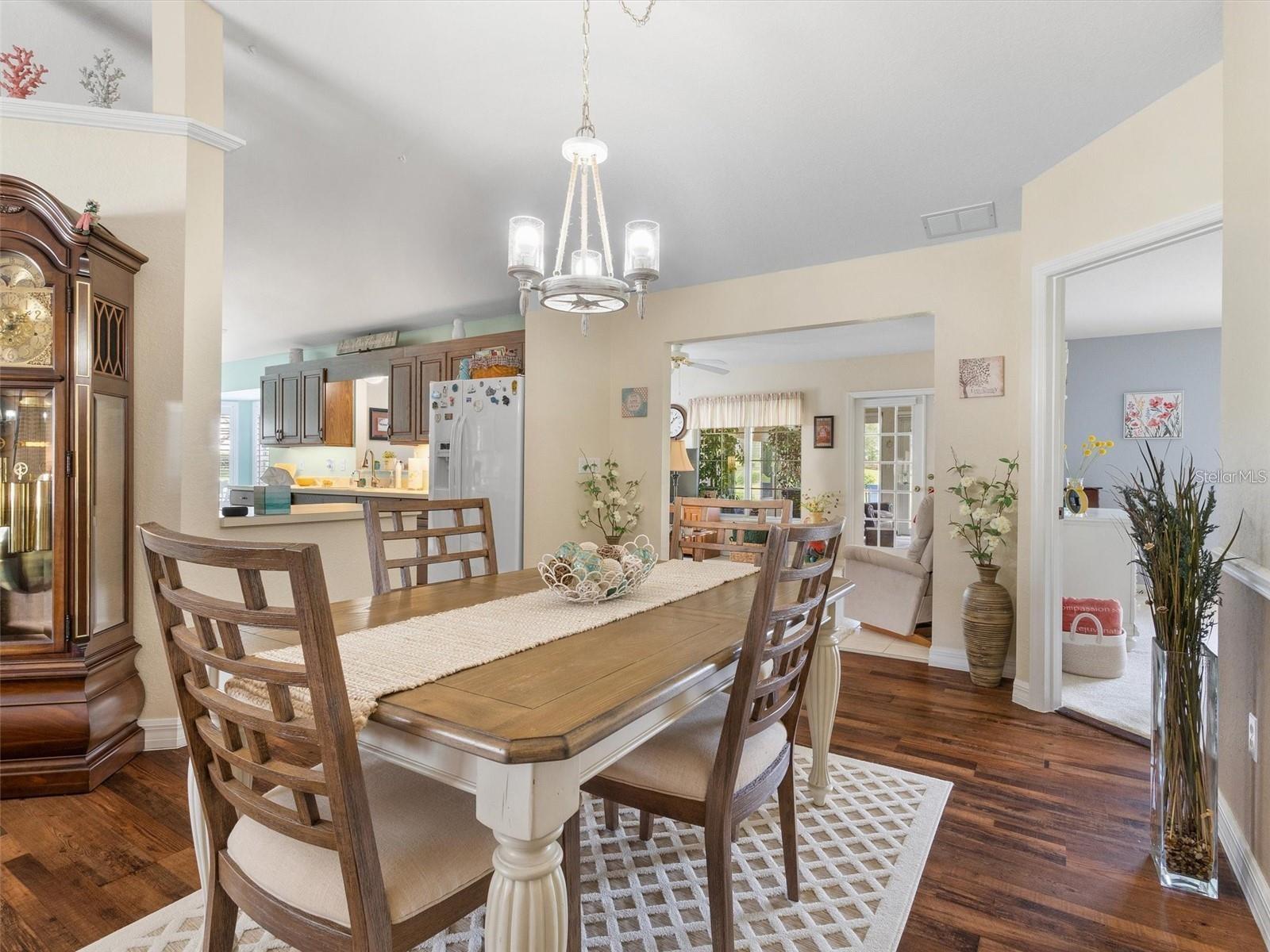 SPRUCE CREEK GOLF & CC - Residential