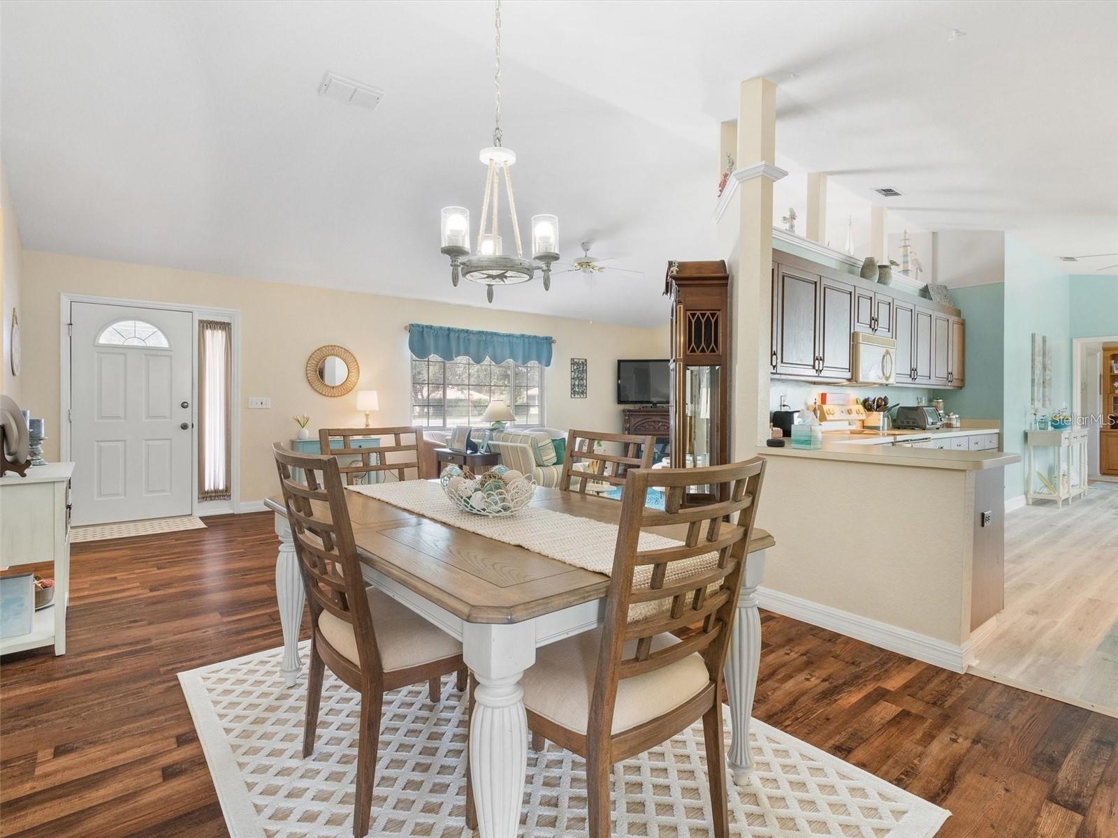 SPRUCE CREEK GOLF & CC - Residential