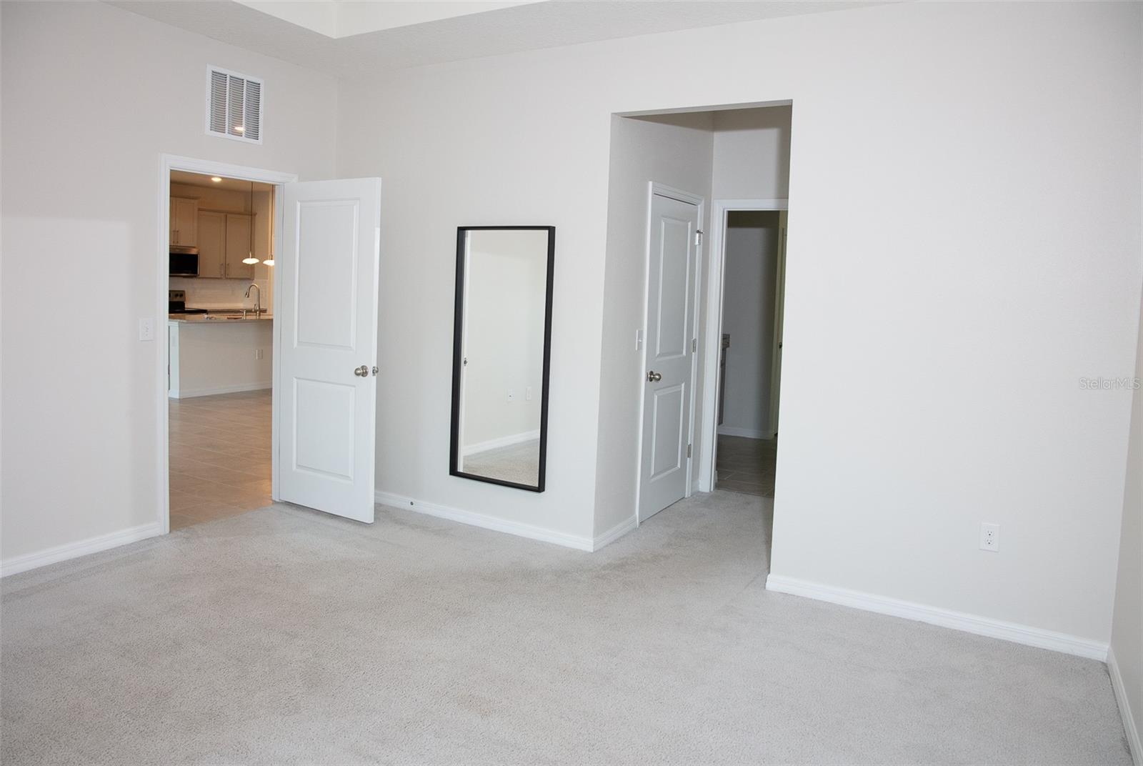 LANDING PH 1 - Residential Lease