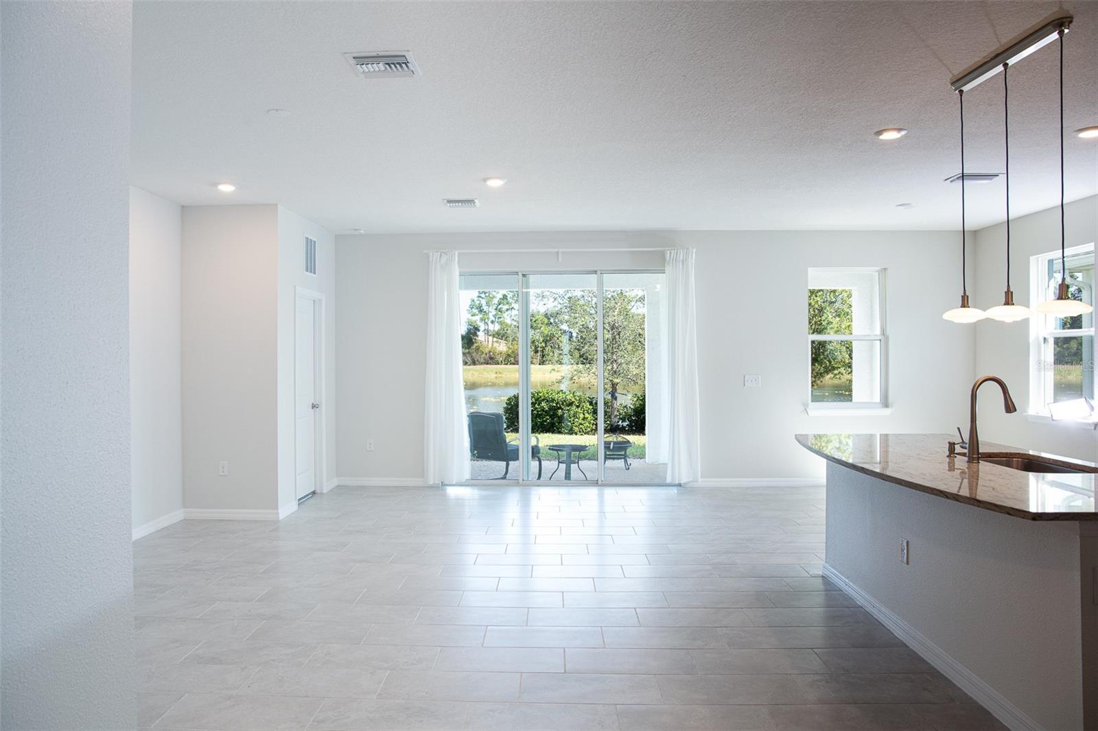 LANDING PH 1 - Residential Lease