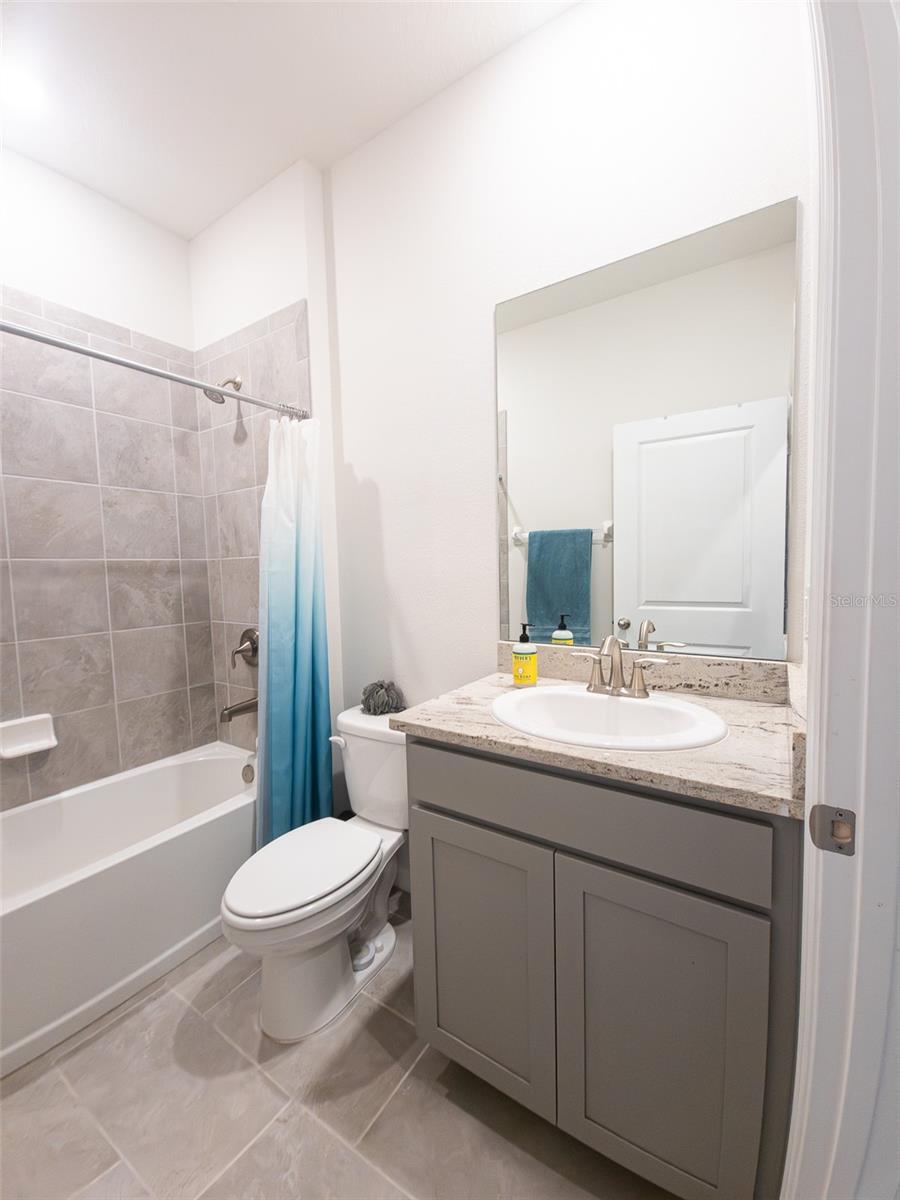 LANDING PH 1 - Residential Lease