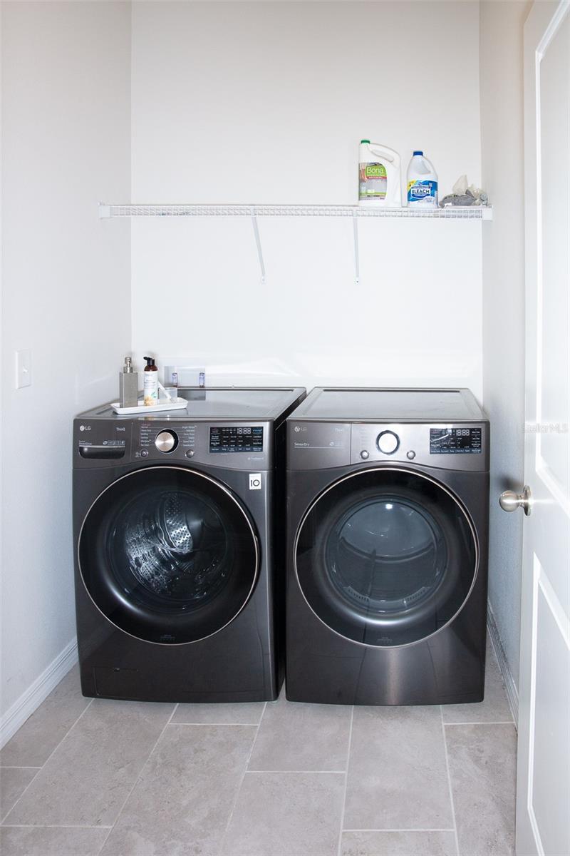 LANDING PH 1 - Residential Lease