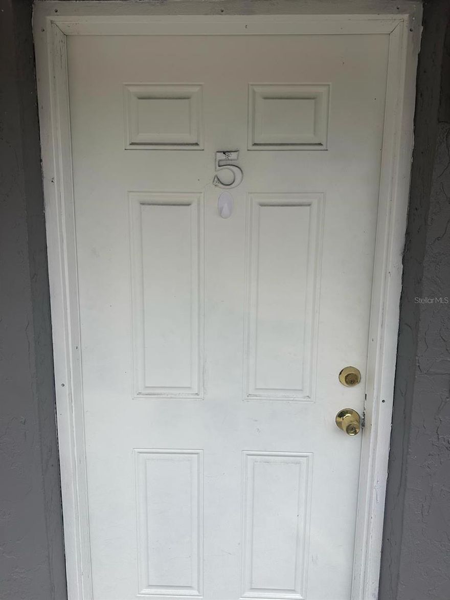 Charming 1-bedroom, 1-bath apartment located in a quiet, well-maintained multi-unit property near downtown Lakeland. This unit features a functional layout with a private bedroom, full bathroom, and kitchen. Conveniently located close to shopping, dining, schools, and major roads. Ideal for a single professional or couple looking for comfortable and affordable living in a central location.