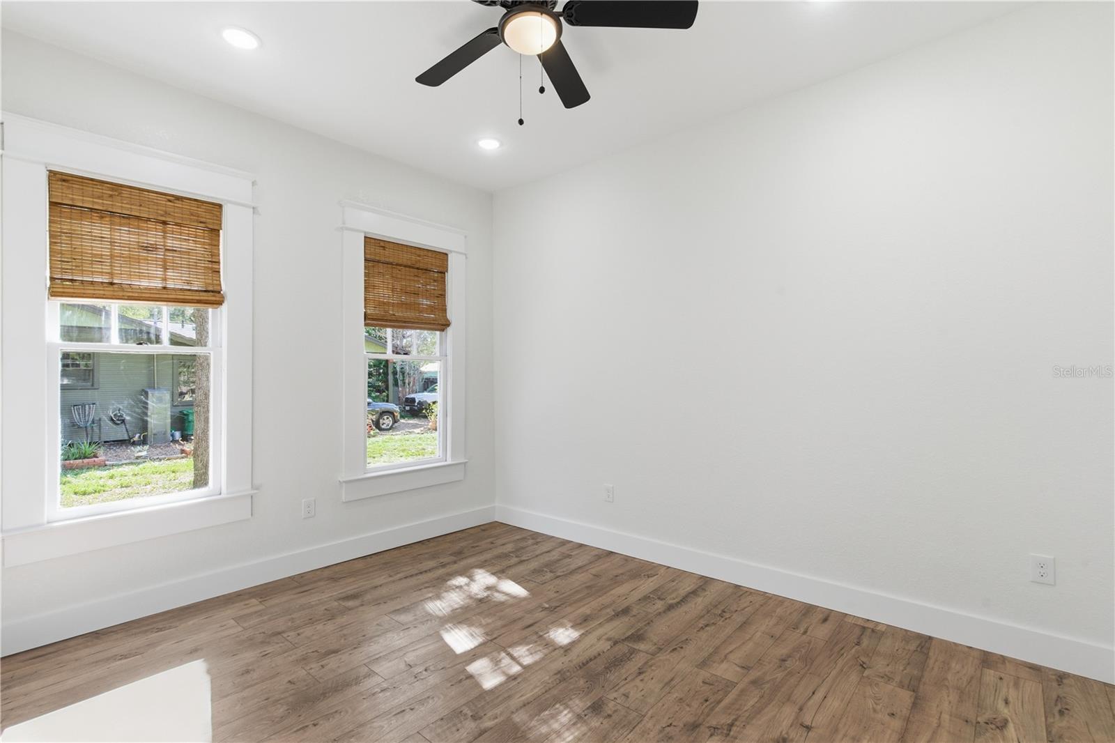 SUWANEE HEIGHTS - Residential