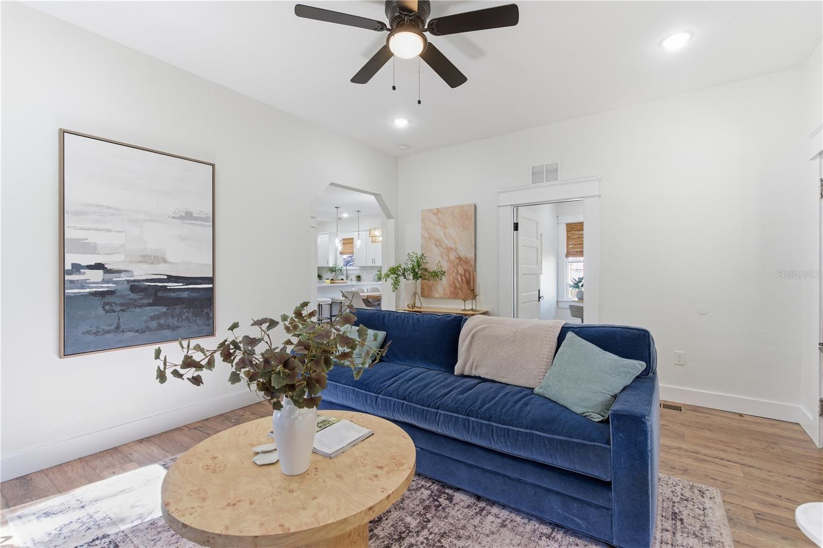 SUWANEE HEIGHTS - Residential