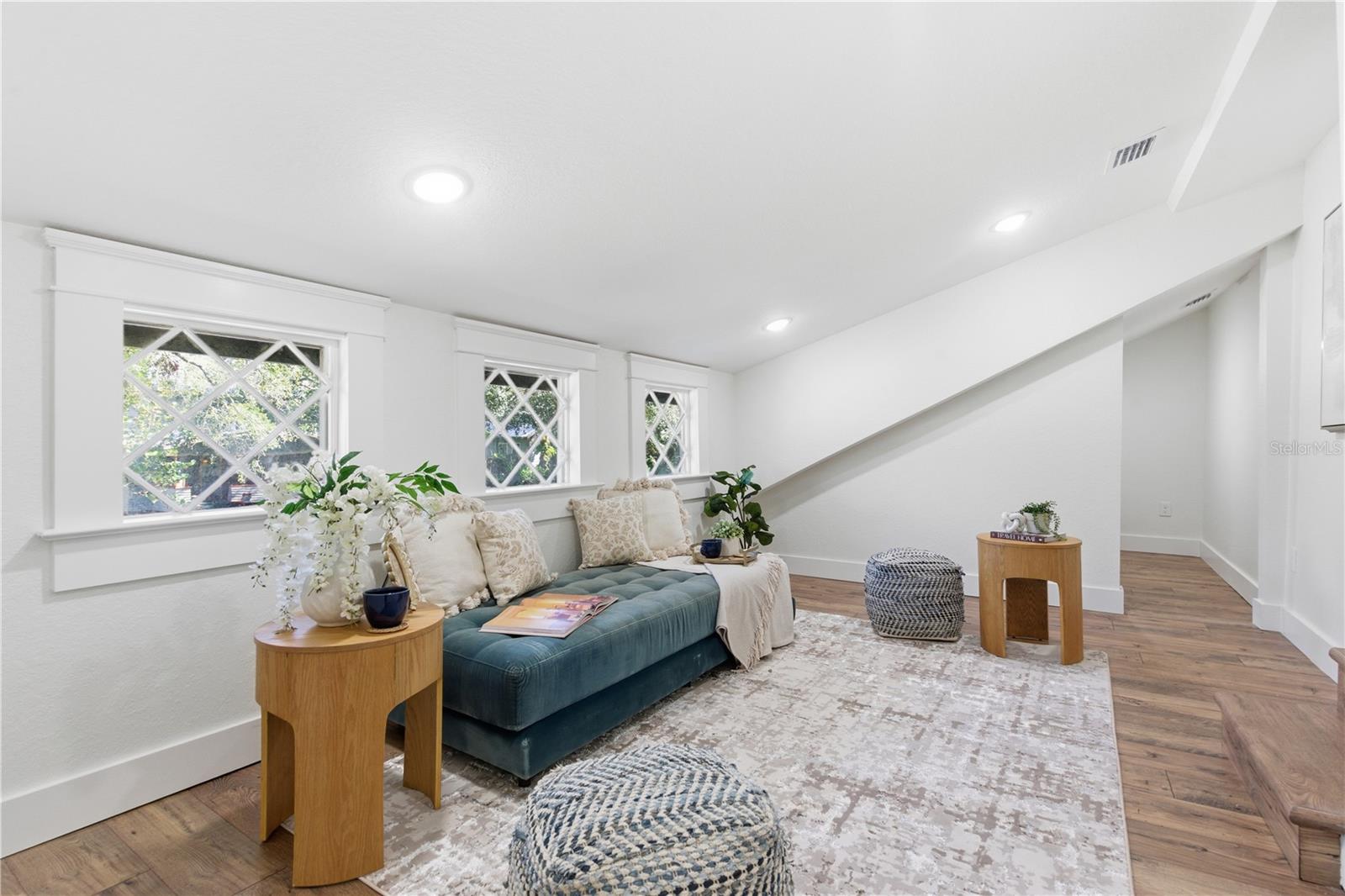 SUWANEE HEIGHTS - Residential