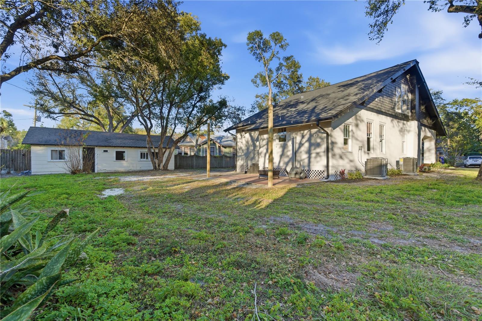 SUWANEE HEIGHTS - Residential