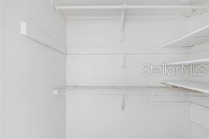 RIVERHOUSE - Residential