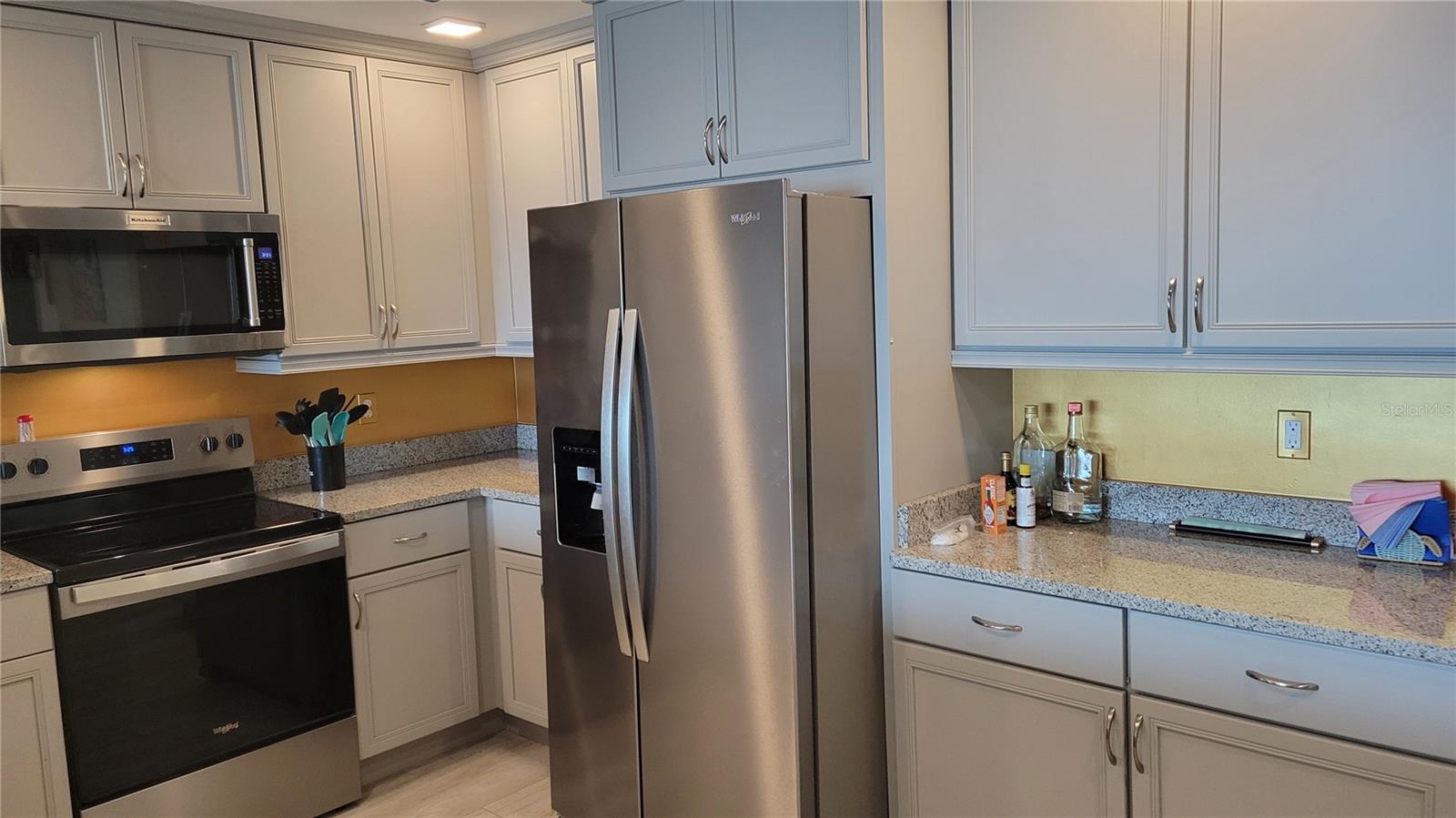 EDGEWATER/HIDDEN BAY PH II BLD - Residential Lease