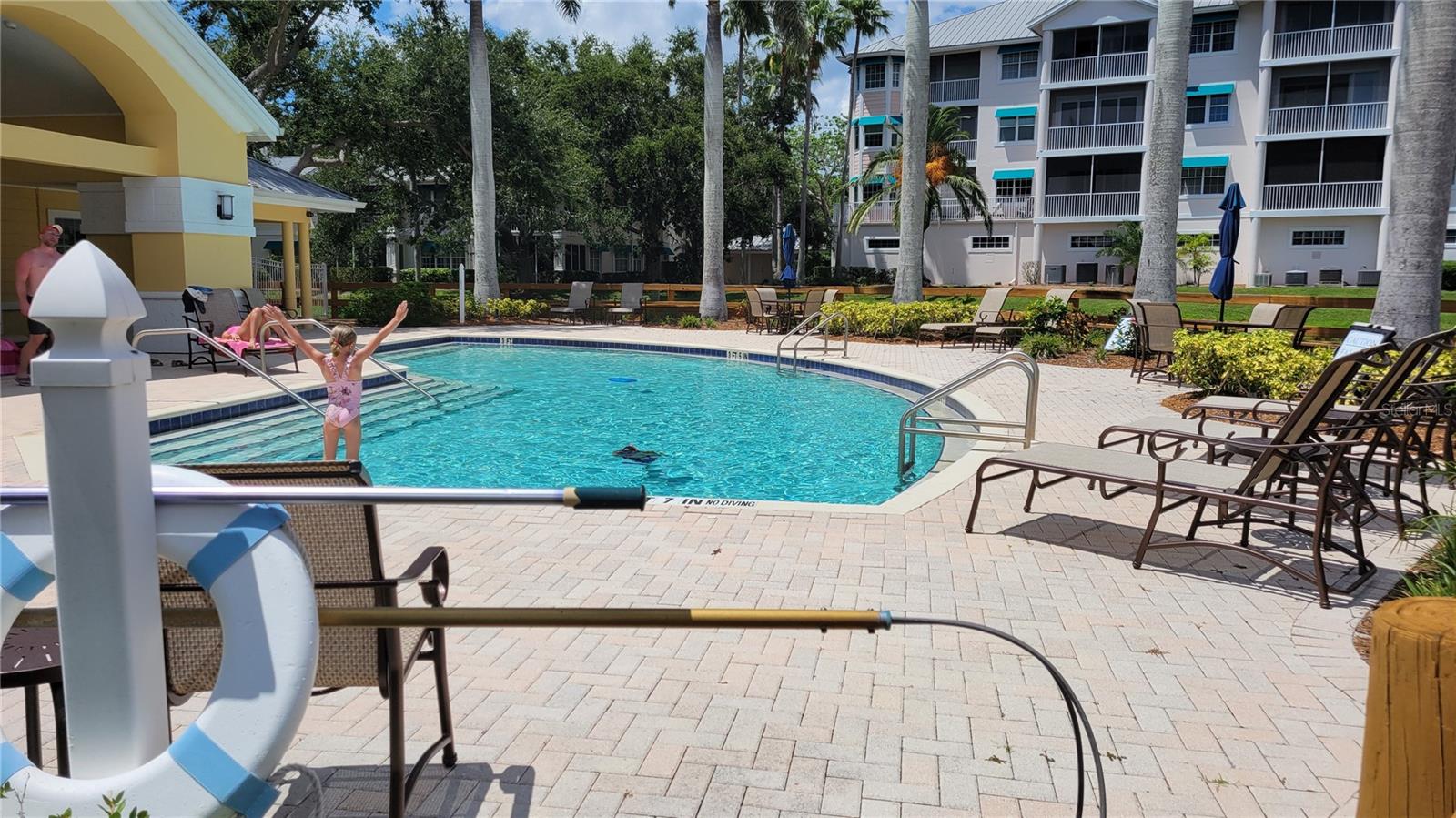 EDGEWATER/HIDDEN BAY PH II BLD - Residential Lease