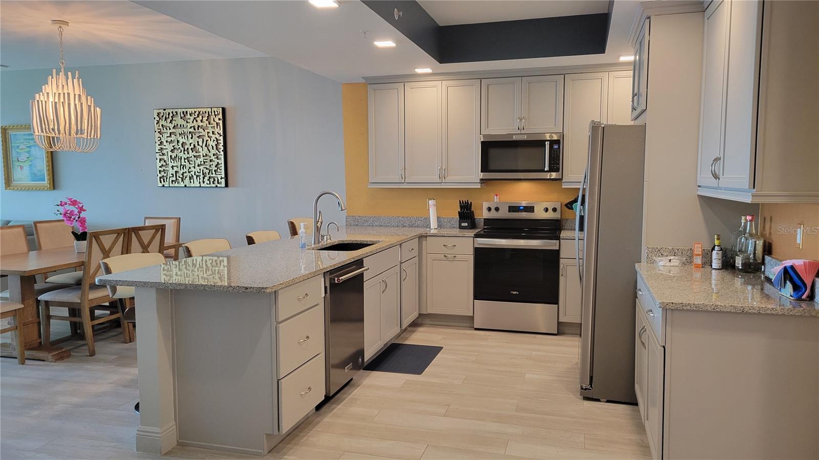 EDGEWATER/HIDDEN BAY PH II BLD - Residential Lease