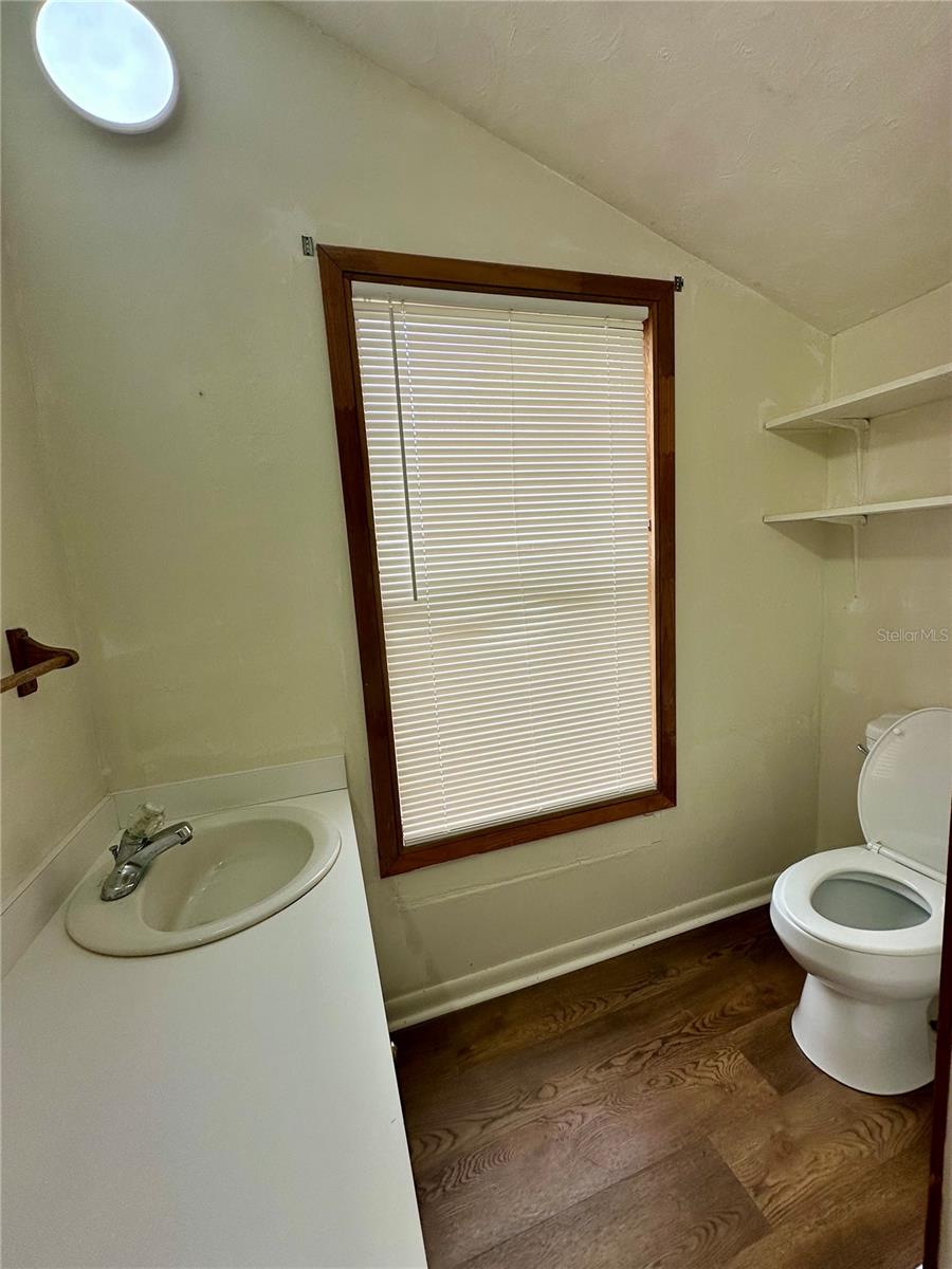 DEKLES 1ST ADD - Residential