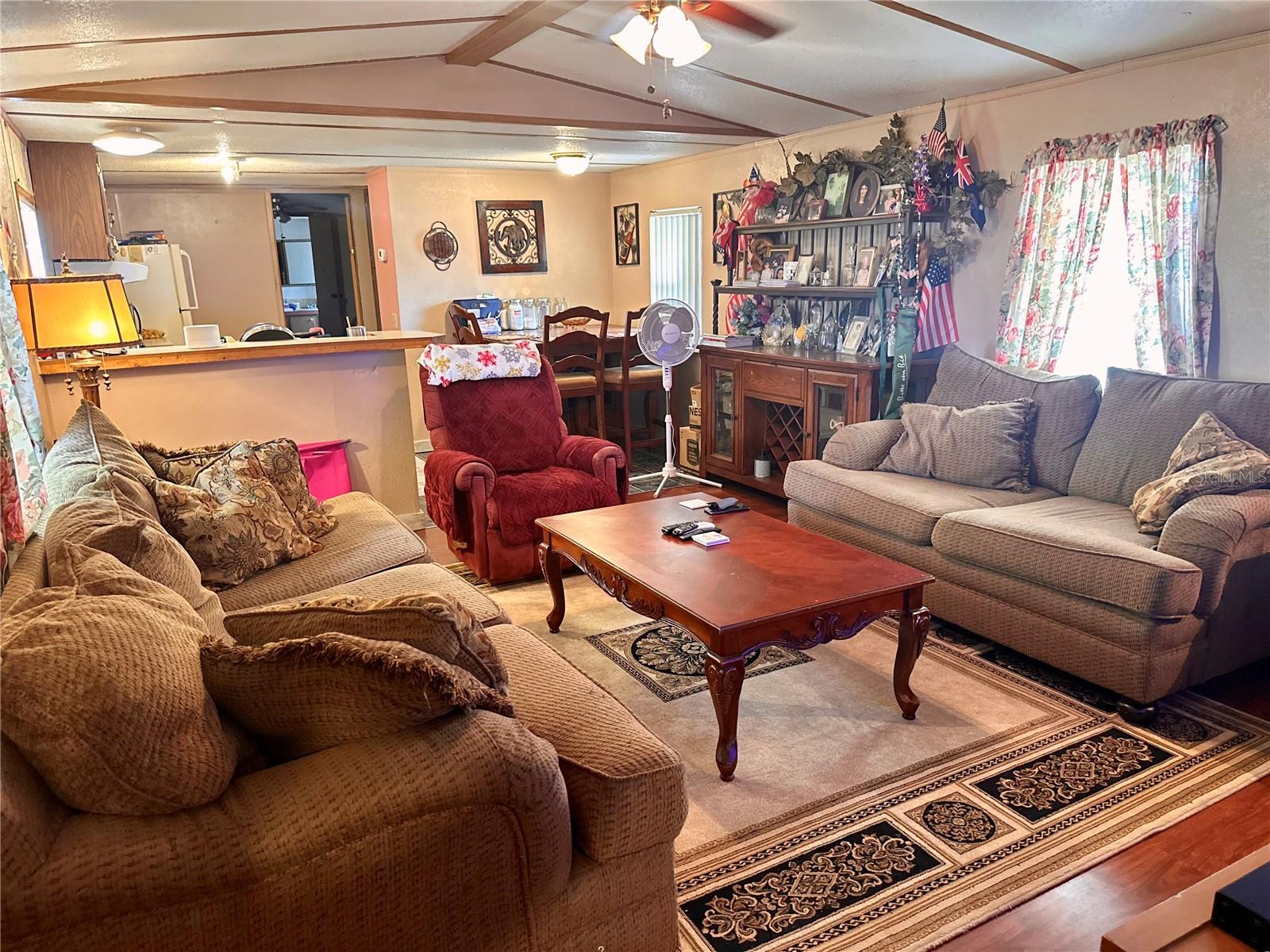 DEKLES 1ST ADD - Residential