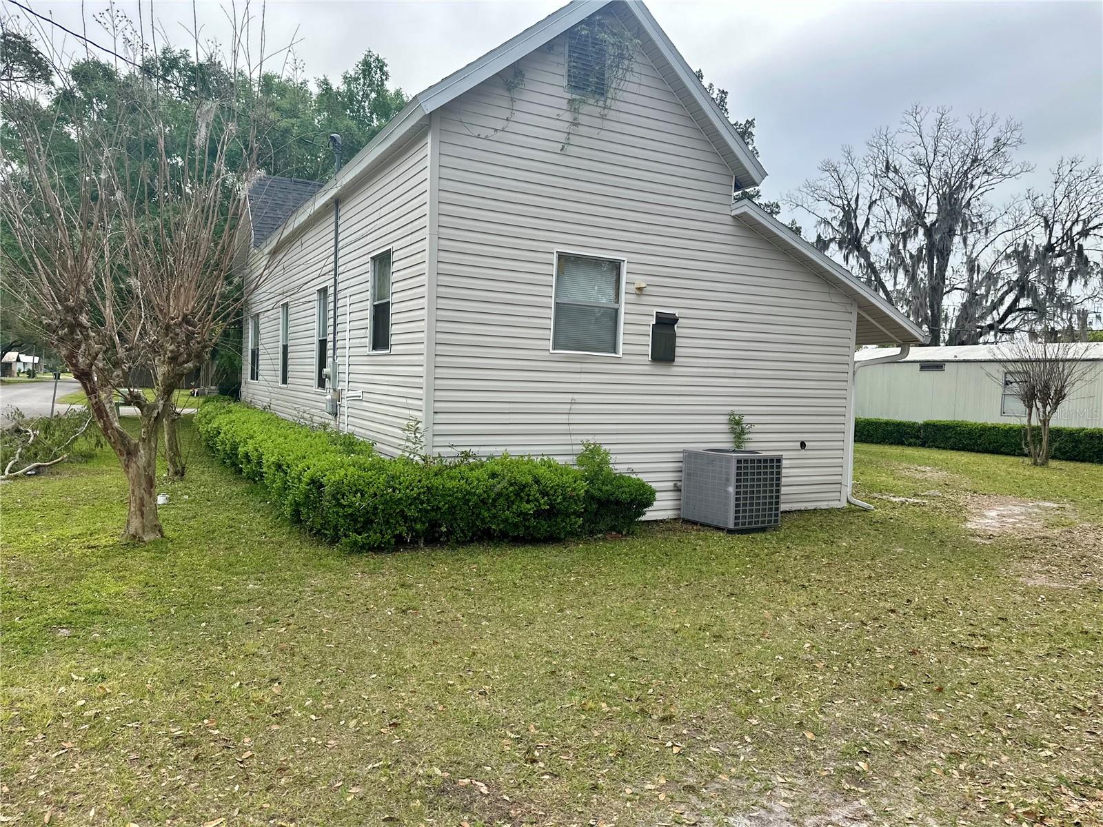 DEKLES 1ST ADD - Residential